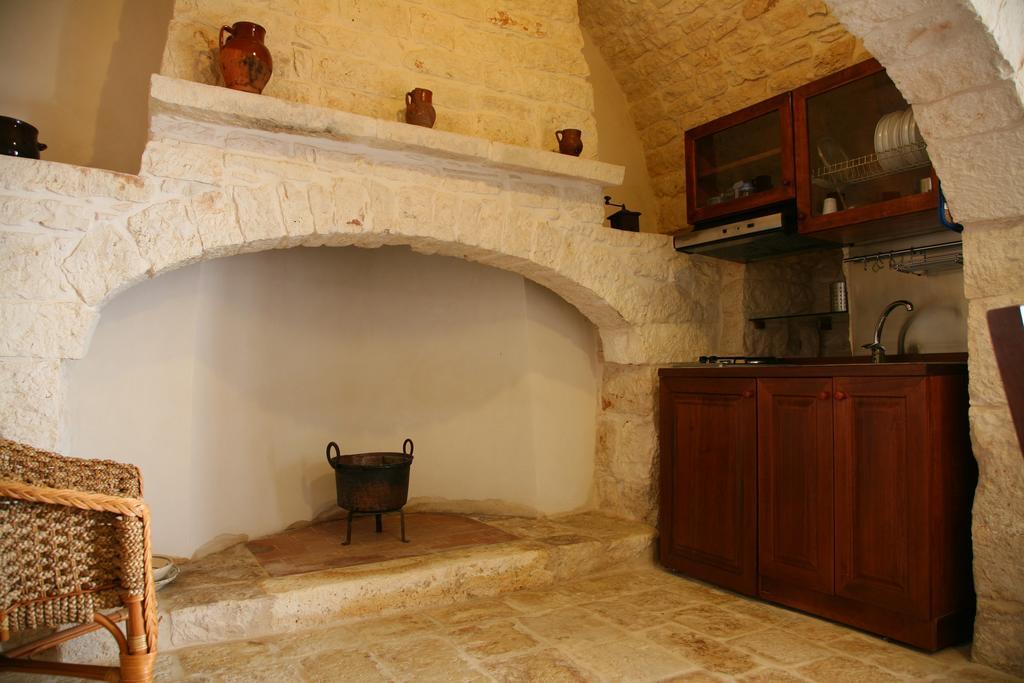 Masseria Montecchie Ceglie Messapica Exterior foto